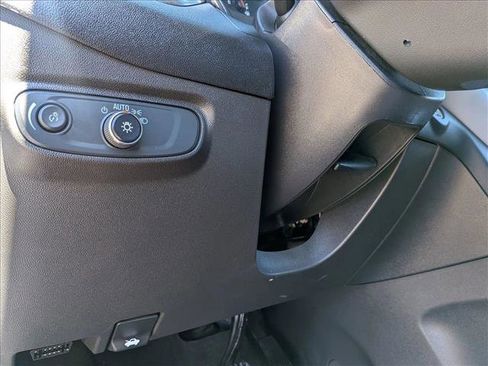 Used 2024 Chevrolet Equinox LS AWD/4WD image 16