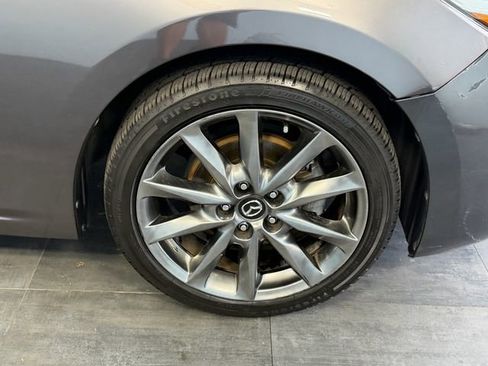 Used 2018 MAZDA MAZDA3 Touring FWD image 17