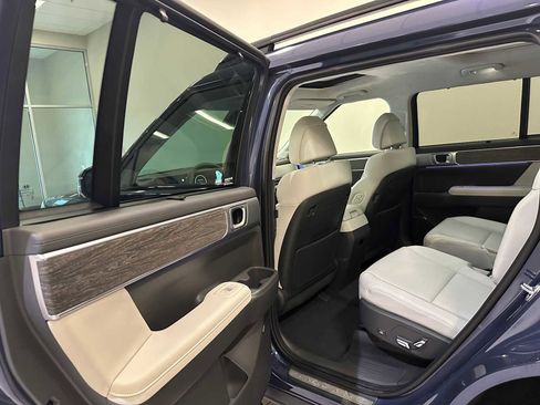 Used 2025 Hyundai Santa Fe Calligraphy AWD/4WD image 36