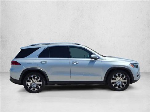 Used 2025 Mercedes-Benz GLE 350 4MATIC image 4
