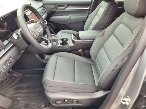 New 2026 GMC Terrain AT4 w/ Convenience Package III image 21