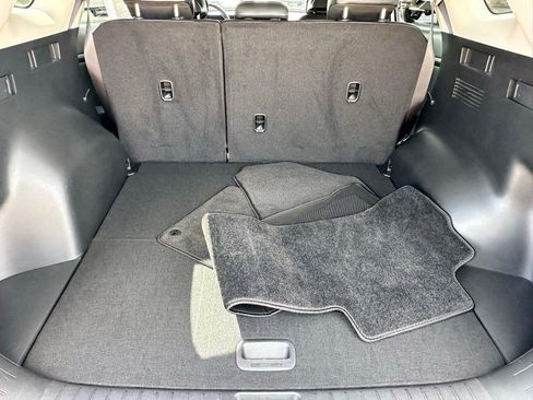 Used 2024 Kia Sportage EX FWD image 10