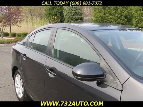Used 2010 MAZDA MAZDA3 i Touring image 27