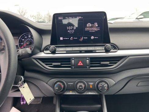 Certified 2023 Kia Forte LXS w/ LXS Technology Package image 17