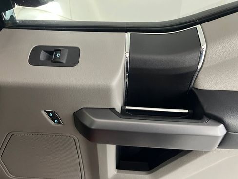 Used 2020 Ford F150 XLT image 44