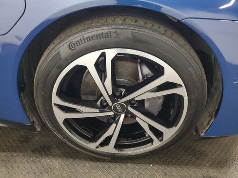 Used 2022 Audi e-tron GT Prestige image 20