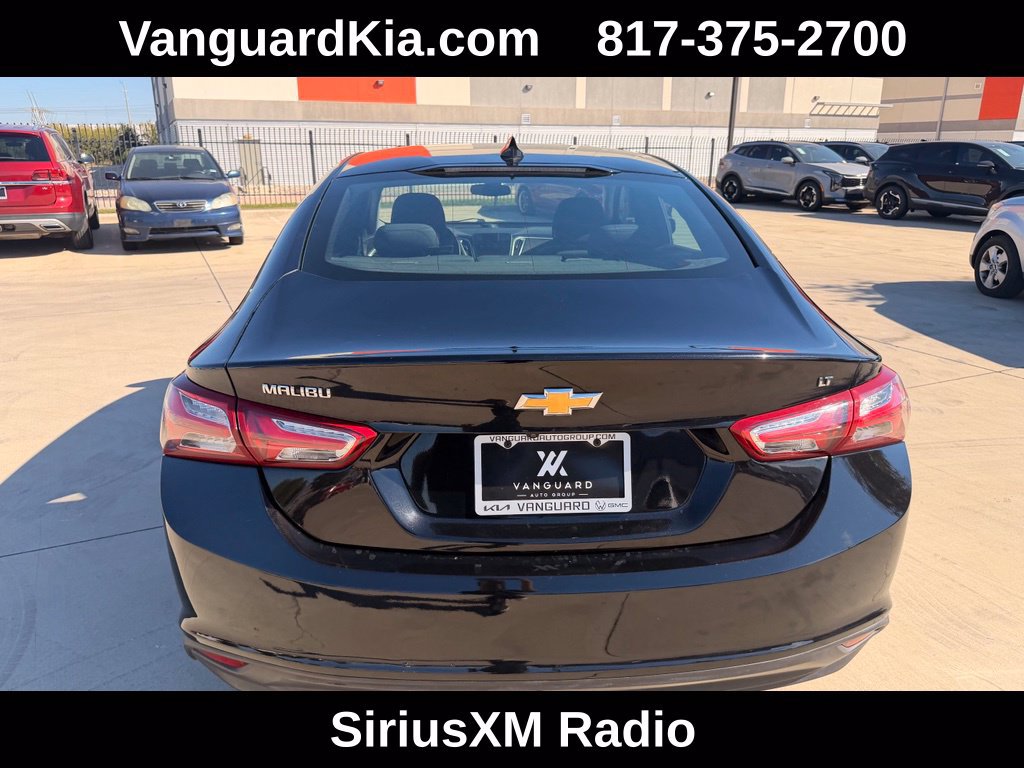 Used 2022 Chevrolet Malibu LT FWD image 3