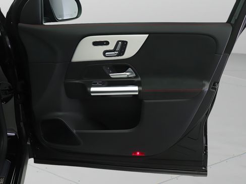 Certified 2026 Mercedes-Benz GLA 250 image 21