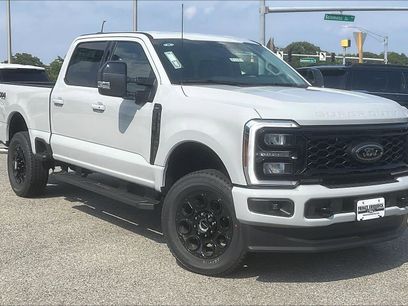 New 2026 Ford F250 Lariat w/ Black Appearance Package