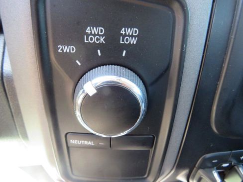 Used 2018 RAM 2500 Tradesman w/ Chrome Appearance Group AWD/4WD image 21