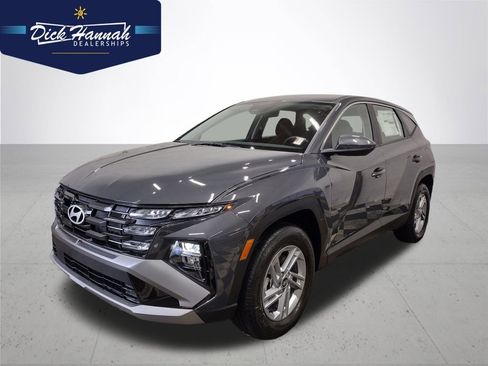 New 2026 Hyundai Tucson SE image 1