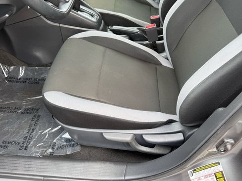 Used 2025 Nissan Versa S w/ Trunk Package FWD image 14