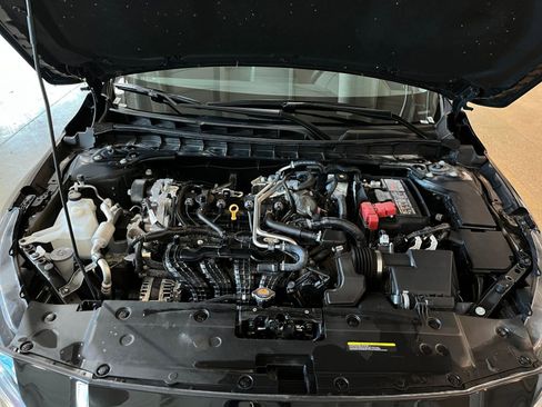 Used 2025 Nissan Altima 2.5 SV image 31