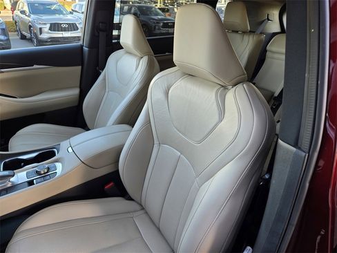 Used 2023 INFINITI QX60 Sensory w/ Cargo Package image 15