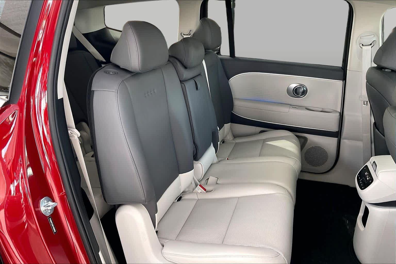 Certified 2026 Hyundai Ioniq 9 SEL AWD/4WD image 19