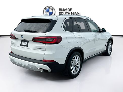 Used 2023 BMW X5 xDrive40i w/ Executive Package AWD/4WD image 7
