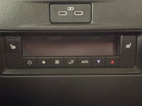 Used 2025 MAZDA CX-70 3.3 Turbo S w/ Premium Package image 39