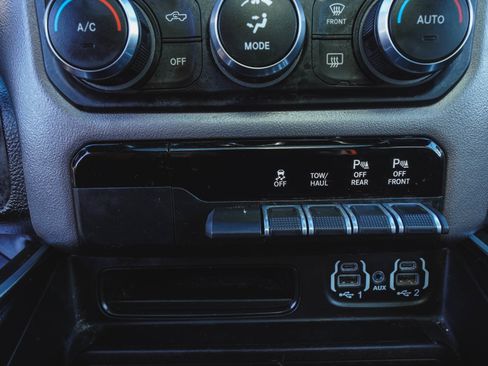 Used 2023 RAM 1500 Big Horn image 22