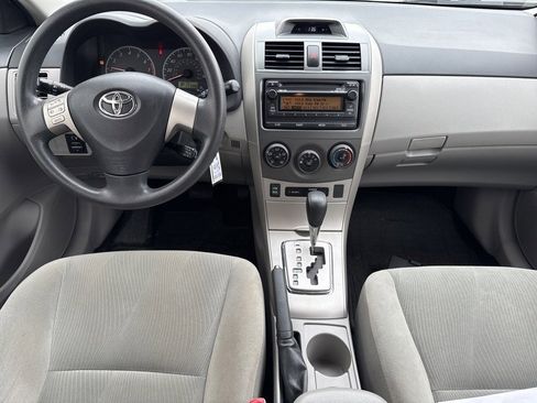 Used 2012 Toyota Corolla LE image 4