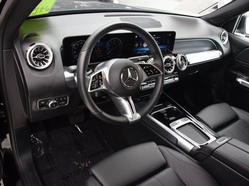 Certified 2025 Mercedes-Benz GLB 250 GLB 250 image 19