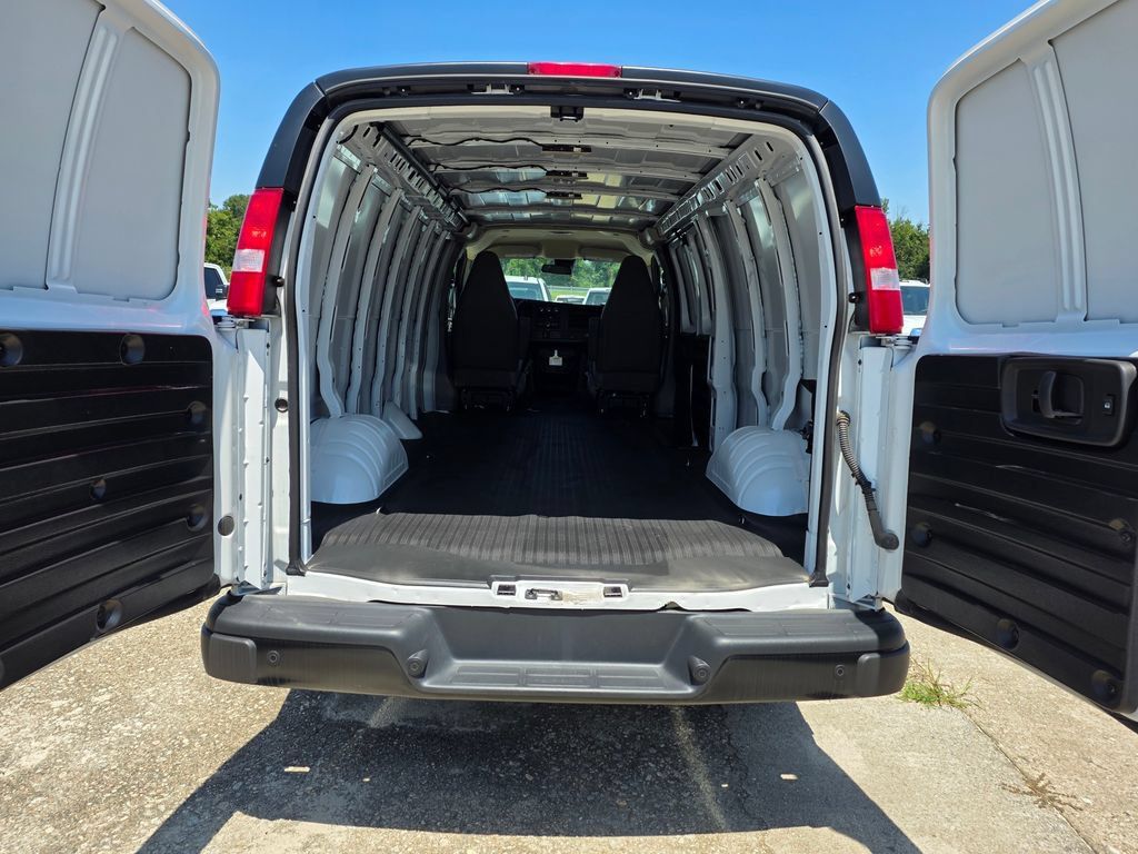 New 2025 Chevrolet Express 3500 Extended w/ Driver Convenience Package RWD image 16