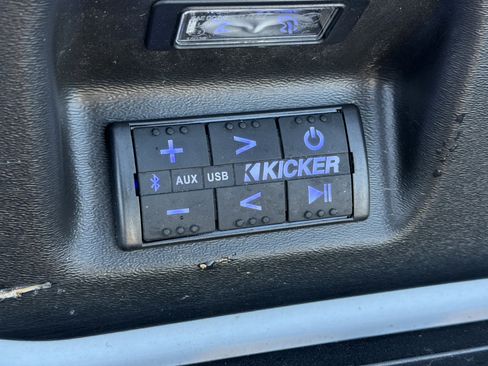 Used 2024 GMC Sierra 2500 AT4 w/ AT4 Premium Plus Package image 20