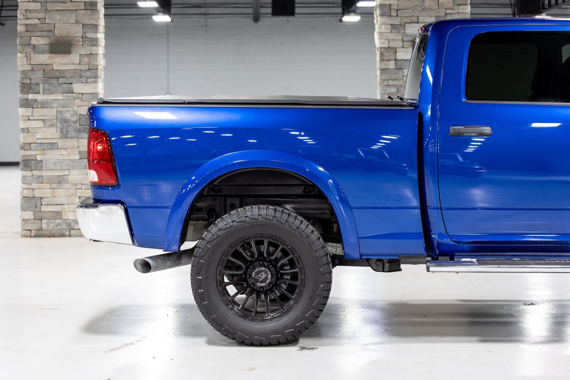 Used 2015 RAM 2500 Tradesman w/ Chrome Appearance Group AWD/4WD image 17