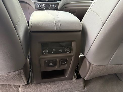 Used 2019 Chevrolet Traverse Premier w/ LPO, Floor Liner Package AWD/4WD image 20