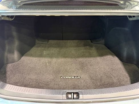 Used 2020 Toyota Corolla SE w/ Carpet Mat Package (TMS) FWD image 26