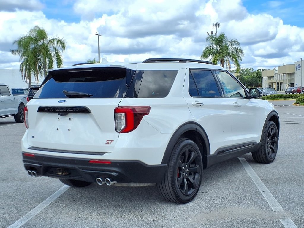 Used 2022 Ford Explorer ST w/ ST Street Pack AWD/4WD image 7