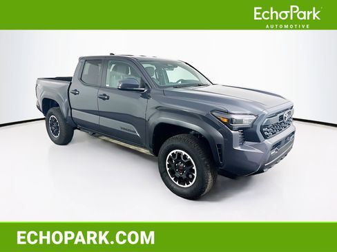 Used 2025 Toyota Tacoma TRD Off-Road image 1