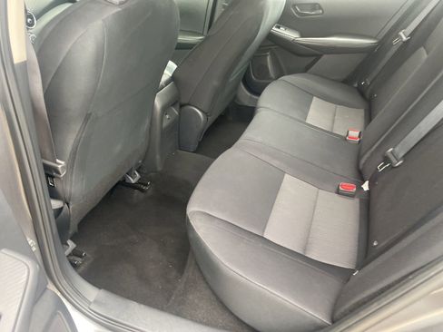 Used 2024 Nissan Sentra SV FWD image 17