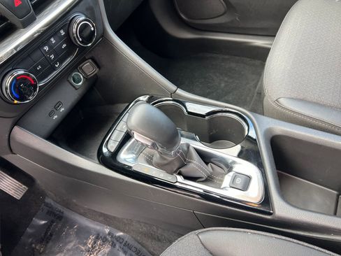 Used 2025 Buick Encore GX Preferred image 35