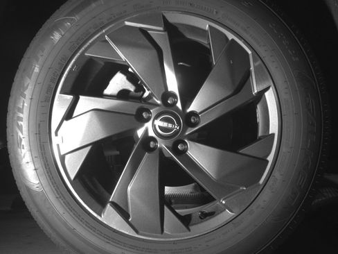 Used 2025 Nissan Rogue SV image 15