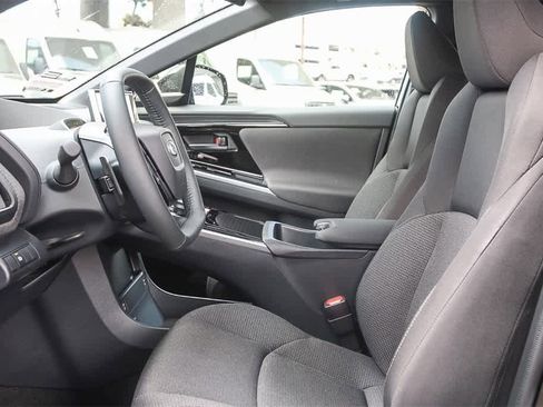 Used 2025 Subaru Solterra Premium image 17