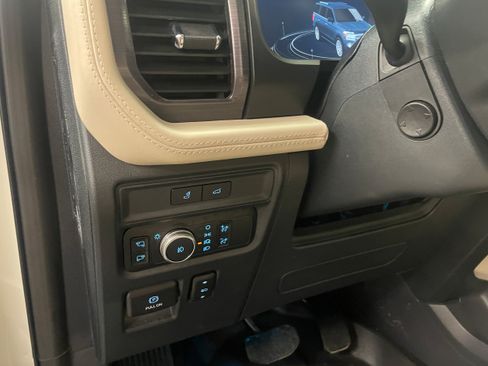 Used 2022 Ford Expedition Max Platinum AWD/4WD image 14