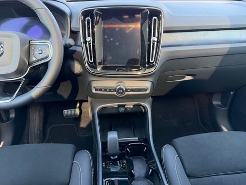 Certified 2023 Volvo C40 P8 Recharge Plus AWD/4WD image 20