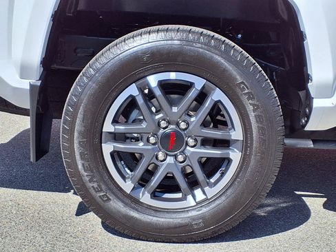 Certified 2024 Toyota Tacoma TRD Sport AWD/4WD image 7