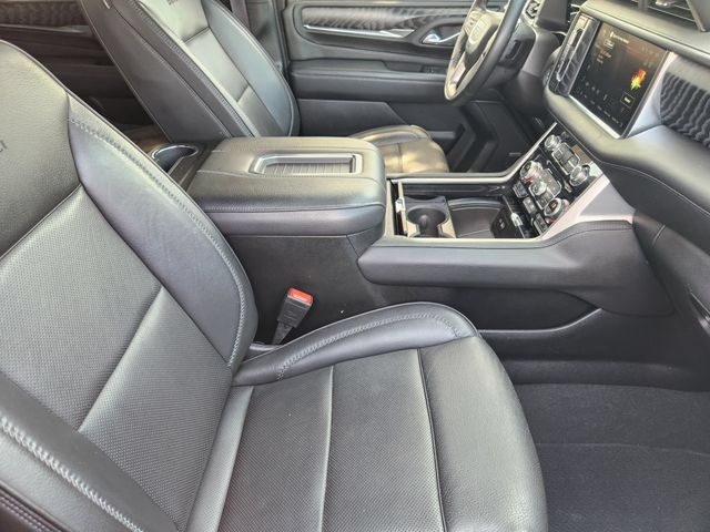 Used 2024 GMC Yukon XL Denali RWD image 14