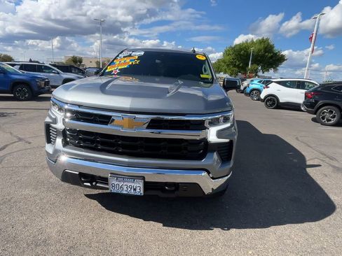 Used 2023 Chevrolet Silverado 1500 LT w/ Z71 Off-Road Package AWD/4WD image 2
