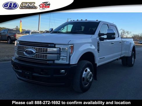 Used 2017 Ford F350 Platinum w/ Platinum Ultimate Package image 2