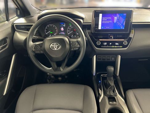 Used 2024 Toyota Corolla Cross AWD Hybrid image 23