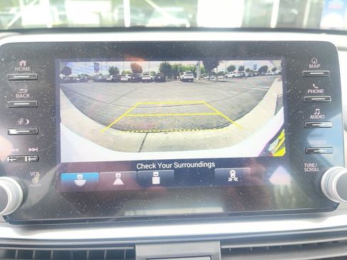 Used 2022 Honda Accord Touring image 29