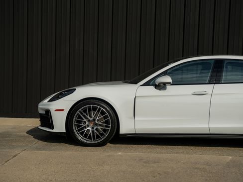 New 2026 Porsche Panamera image 11