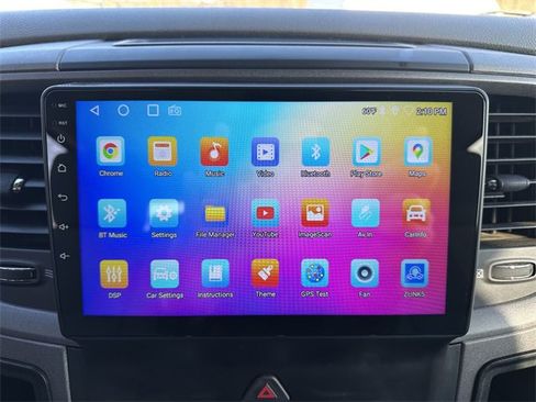 Used 2013 RAM 2500 Tradesman w/ Chrome Appearance Group image 20