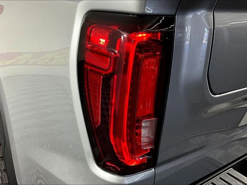 Used 2025 GMC Sierra 1500 AT4 w/ AT4 Premium Package AWD/4WD image 12