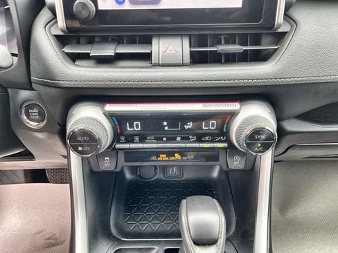Used 2024 Toyota RAV4 XLE FWD image 18