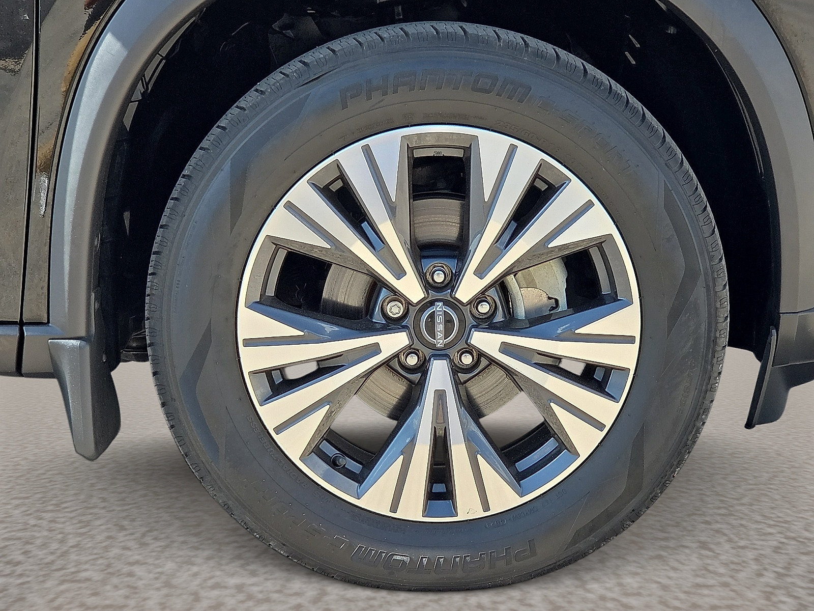 Used 2023 Nissan Rogue SV FWD image 7