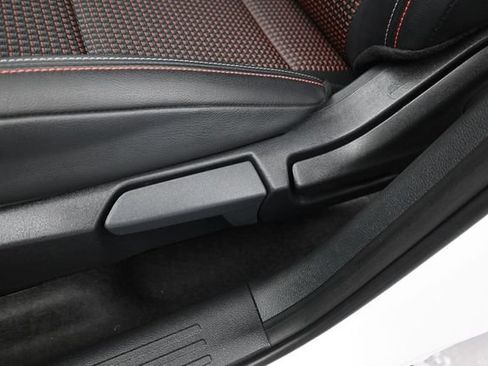 Certified 2025 Nissan Kicks SR AWD/4WD image 22