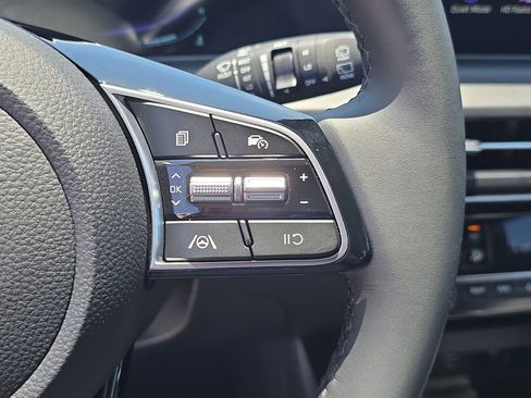 New 2026 Kia Seltos S FWD image 30